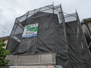 鎌ヶ谷市富岡で屋根・外壁塗装工事が着工しました🏠✨