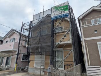船橋市飯山満町・船橋市旭町で塗装工事が着工しました🏠✨